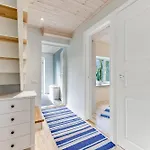 Leete Residence- 3br Family Friendly With Huge Garden&free Parking شقة