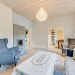 Leete Residence- 3br Family Friendly With Huge Garden&free Parking Апартаменти Таллінн