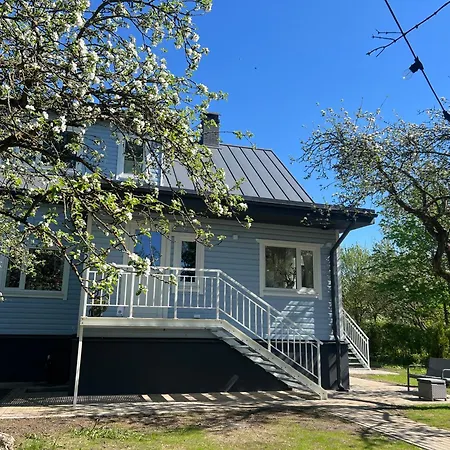 New 3br Family Friendly House With Huge Garden&free Parking