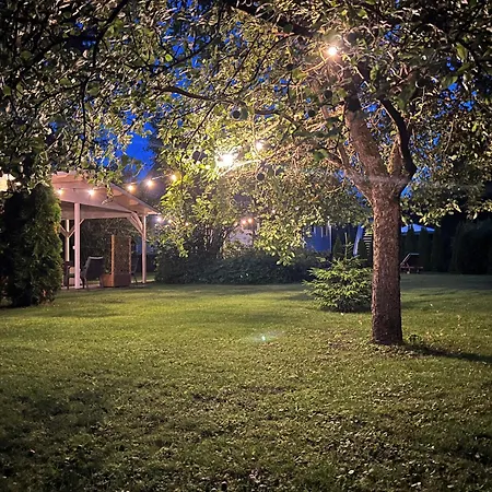 Leete Residence- 3br Family Friendly With Huge Garden&free Parking Таллин