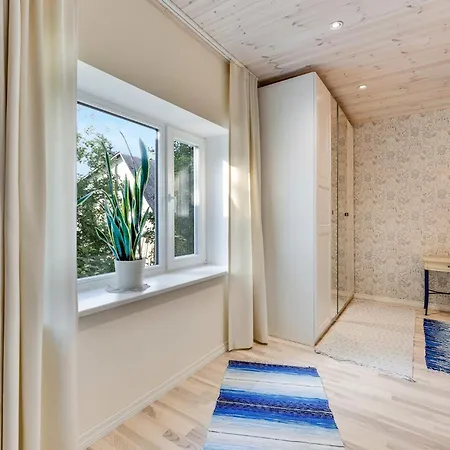 New 3br Family Friendly House With Huge Garden&free Parking Tallinn