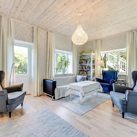 New 3br Family Friendly With Huge Garden&free Parking Appartamento