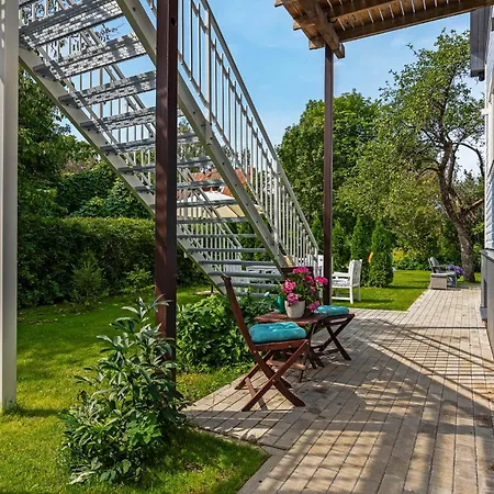 Lejlighed Leete Residence- 3br Family Friendly With Huge Garden&free Parking Tallinn
