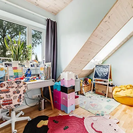 Apartment New 3br Family Friendly House With Huge Garden&free Parking