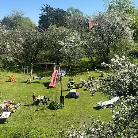 Apartment New 3br Family Friendly House With Huge Garden&free Parking *