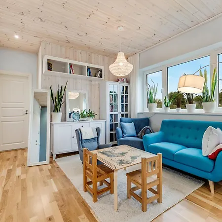 New 3br Family Friendly House With Huge Garden&free Parking
