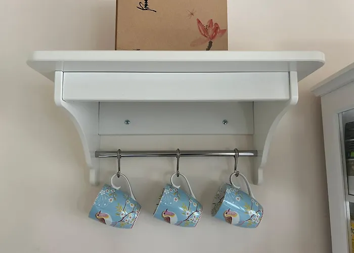 Апартаменты Leete Residence- 3br Family Friendly With Huge Garden&free Parking *