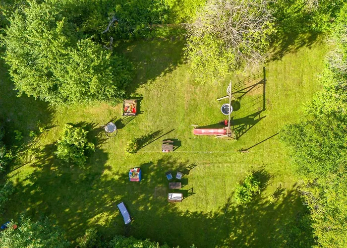 Leete Residence- 3br Family Friendly With Huge Garden&free Parking Tallinn