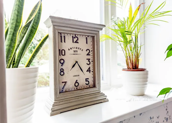 Апартаменты Leete Residence- 3br Family Friendly With Huge Garden&free Parking