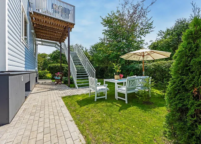 Leete Residence- 3br Family Friendly With Huge Garden&free Parking Таллин