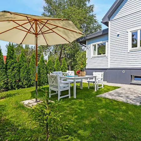 Korter New 3br Family Friendly With Huge Garden&free Parking *