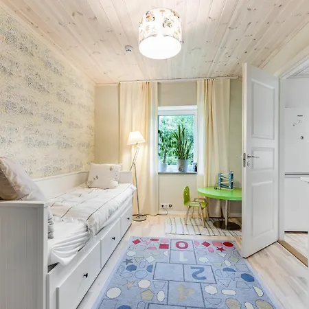 New 3br Family Friendly With Huge Garden&free Parking Tallinn