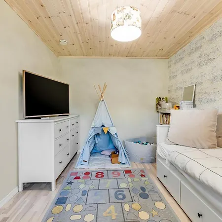 Korter New 3br Family Friendly With Huge Garden&free Parking